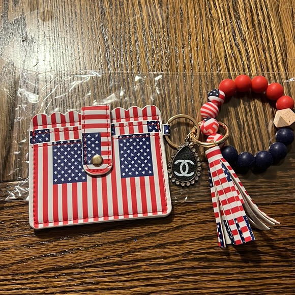 Keychain wrist beads 3 card pockets snap closure American flag - Picture 5 of 6